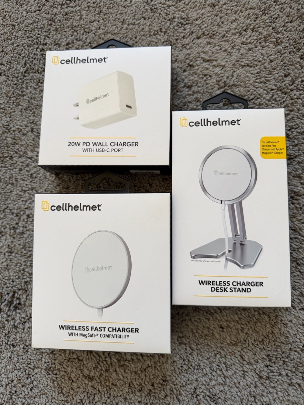 cellhelmet wireless fast charger & desk stand + 20W wall charger